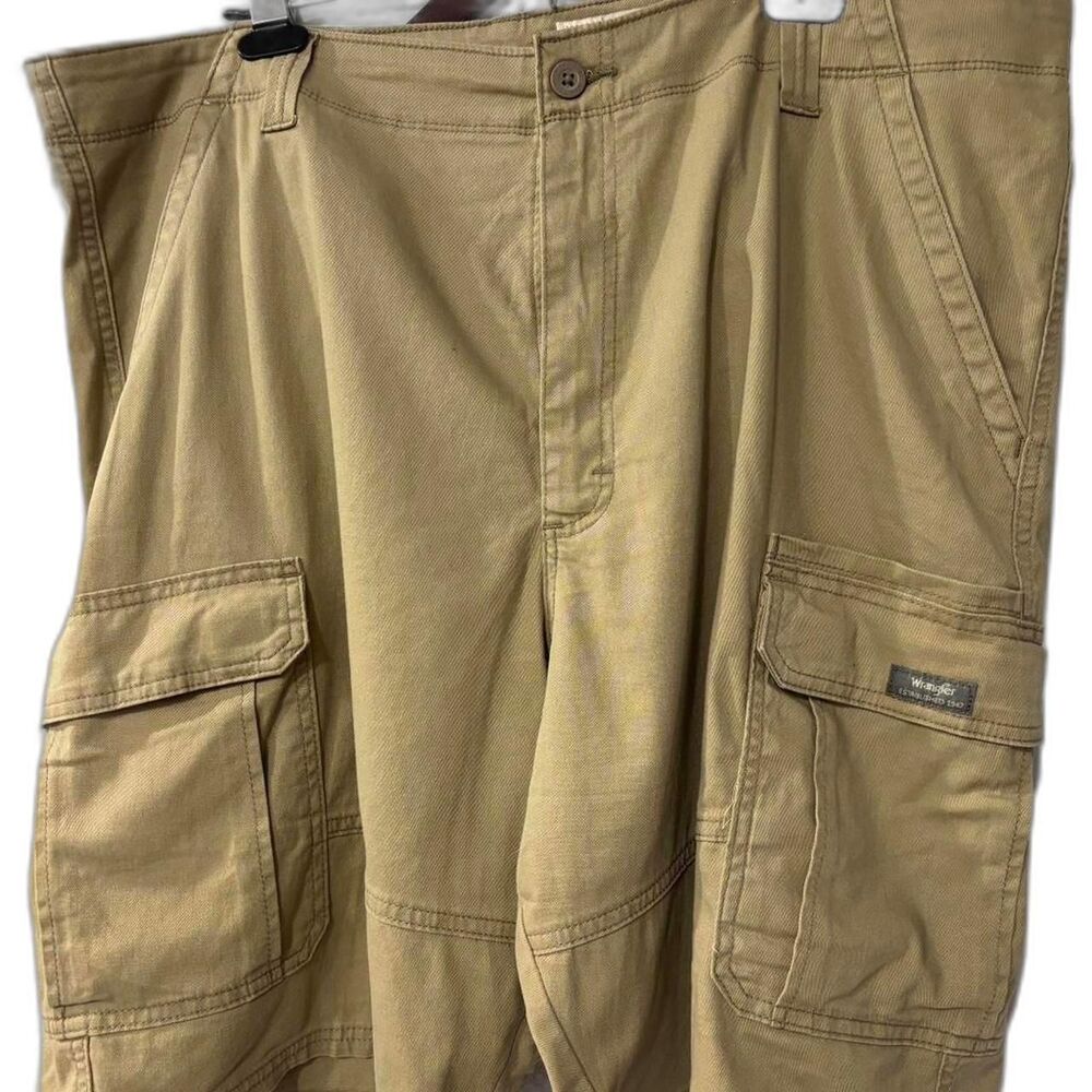 Wrangler Men's Khaki Shorts